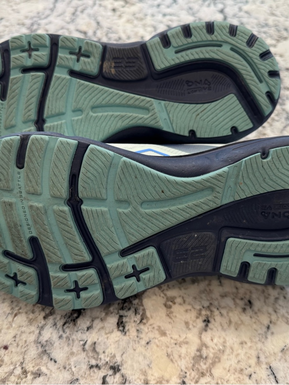 Brooks Adrenaline GTS 23 Running Shoes Women’s Size 9.5 Blue & Aqua Sneakers - Picture 6 of 6